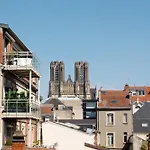 Prestige Apartment & Cathedral View